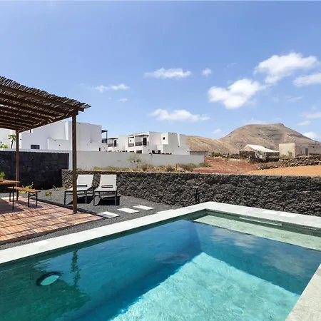Home2book Exclusive Volcan Art & Light