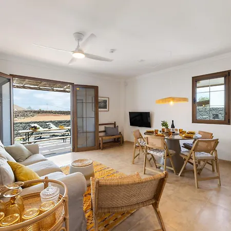 Villa Home2book Exclusive Volcan Art & Light *