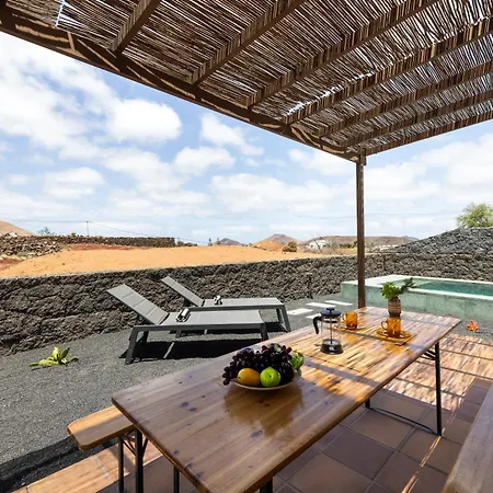 Home2book Exclusive Volcan Art & Light Villa *